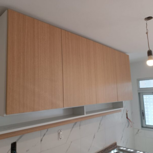 Mueble Aéreo 90cm - Puerta Rebatible con Pistones a Gas - Blanco y Kendall - Image 1