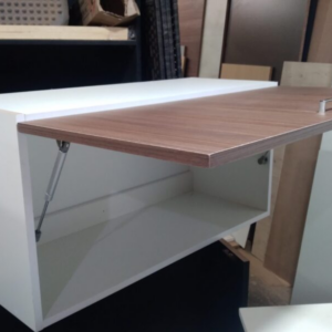 Mueble Aéreo 90cm - Puerta Batiente - Blanco y Nogal Oscuro - Image 1