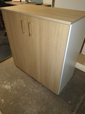 Mueble Archivador 1m - Estante y Puertas Batientes - Roble Kendall y Blanco - Image 1