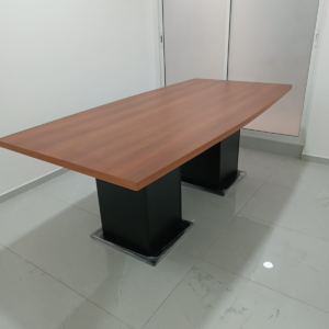 Mesa Corporativa 1,80m - Cóncava con Base de Columnas - Guindo - Image 1