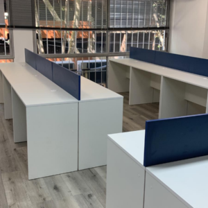 Mesa de Trabajo 1,50m - Doble Puesto con Divisor - Azul